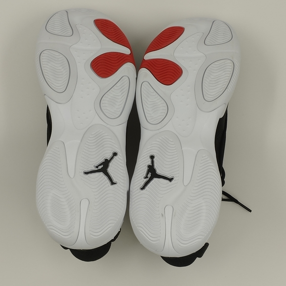 Jordan Max Aura 4 10US Mens 12US womens - Picture 6 of 7